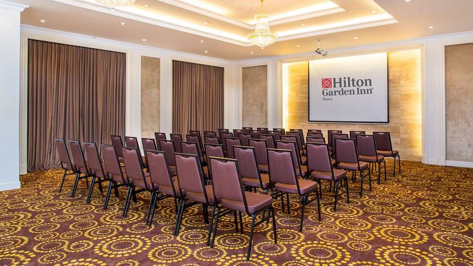 Hilton Garden Inn Hanoi Meeting