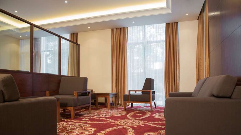 Hilton Garden Inn Hanoi Lobby