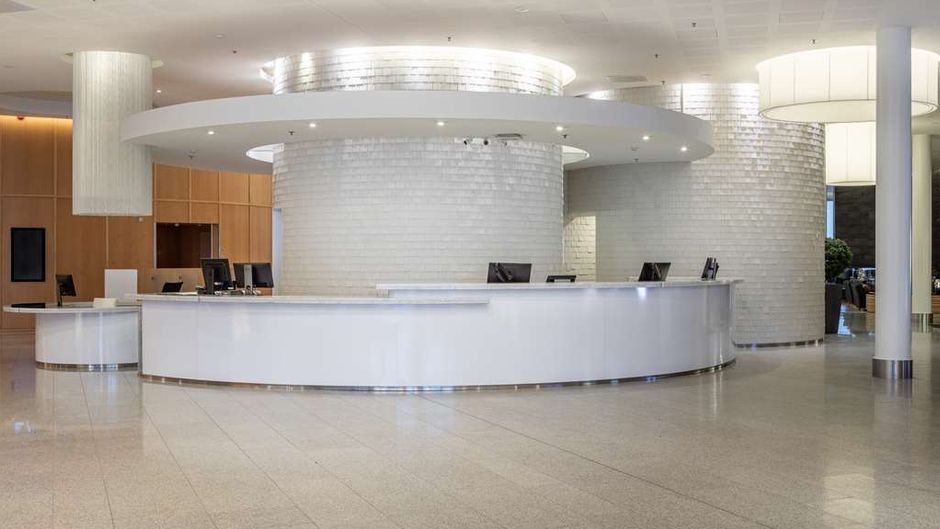 Hilton Helsinki Airport Lobby