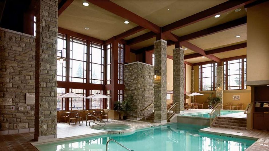 Doubletree Fallsview Resort & Spa Pool