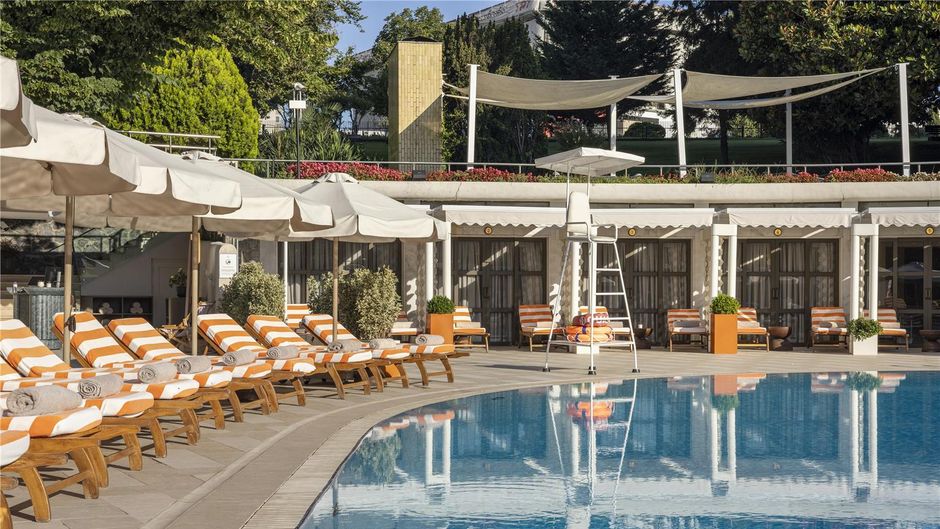 Hilton Istanbul Bosphorus Pool