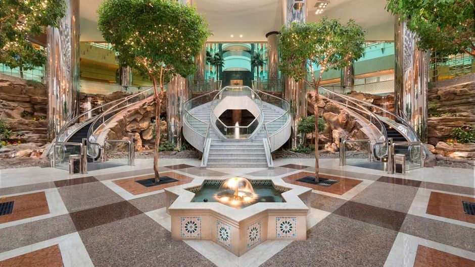 Jeddah Hilton Lobby
