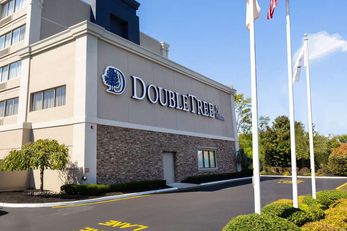 Doubletree Tinton Falls - Eatontown