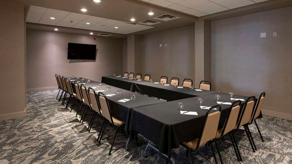 Doubletree By Hilton Kamloops Meeting