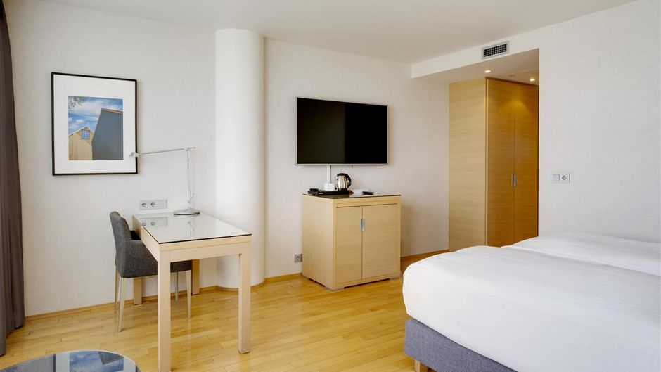 Hilton Reykjavik Nordica Room