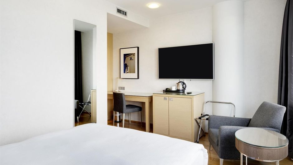 Hilton Reykjavik Nordica Room