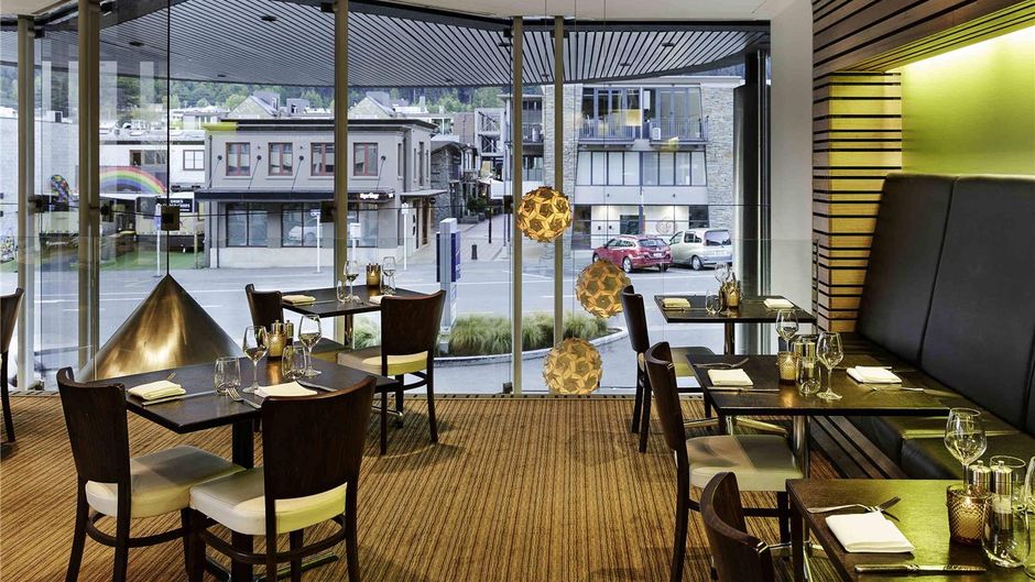 Novotel Queenstown Lakeside Restaurant