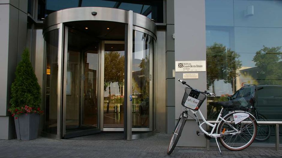 Hilton Garden Inn Krakow Exterior