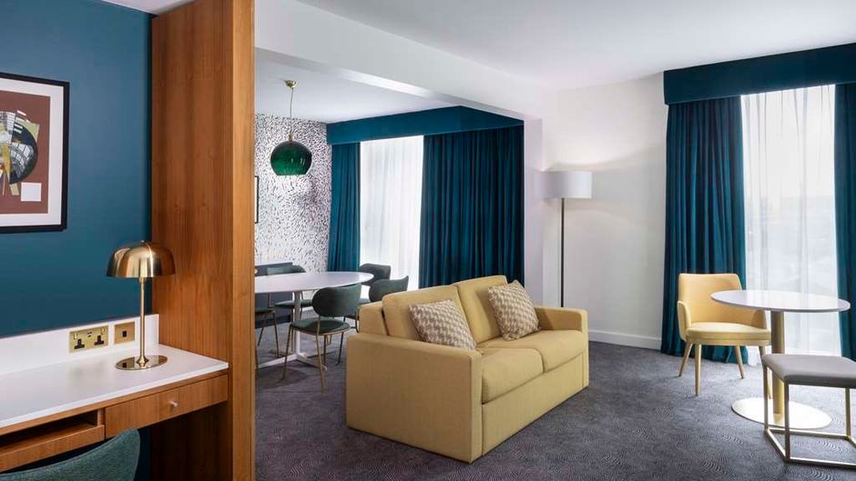 DoubleTree by Hilton Leeds City Centre Room