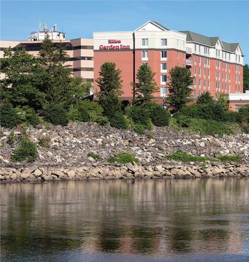 Hilton Garden Inn Auburn Riverwatch