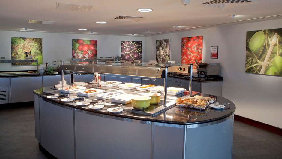 DoubleTree by Hilton London Heathrow Restaurant
