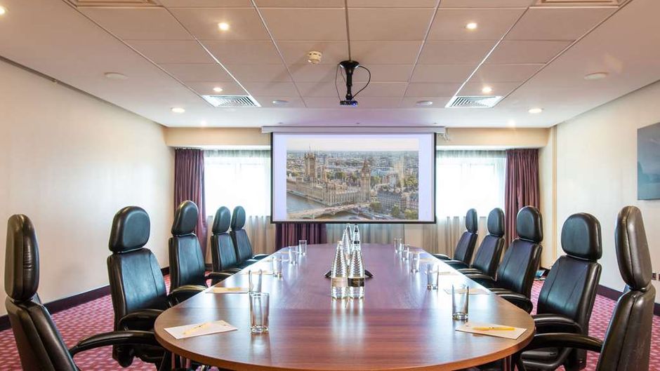 DoubleTree by Hilton London Heathrow Meeting