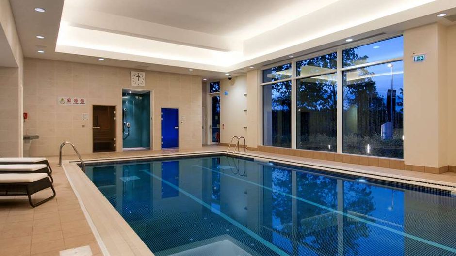 Hilton Reading Pool