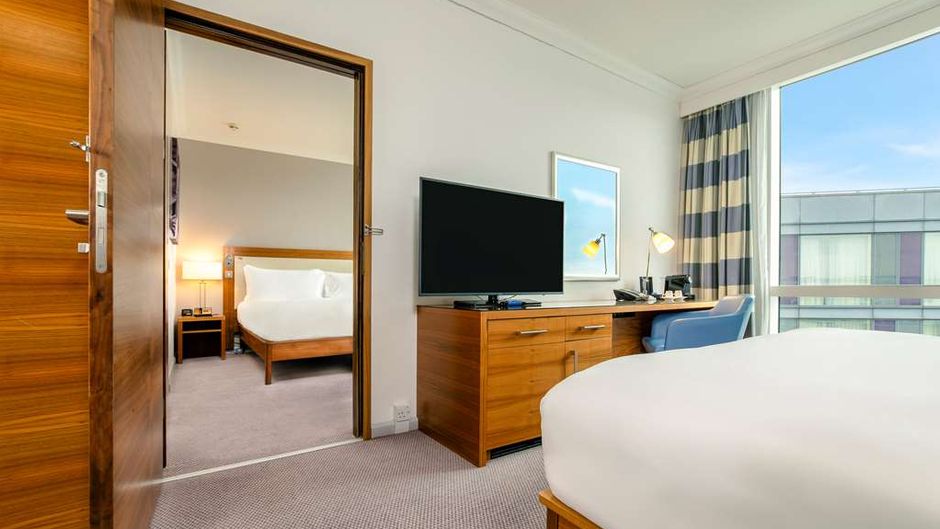 Hilton Reading Other