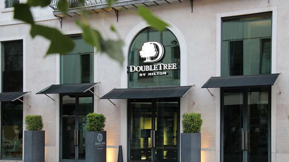 DoubleTree by Hilton Lisbon Fontana Park Exterior
