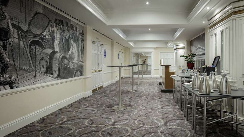 Hilton London Euston Lobby