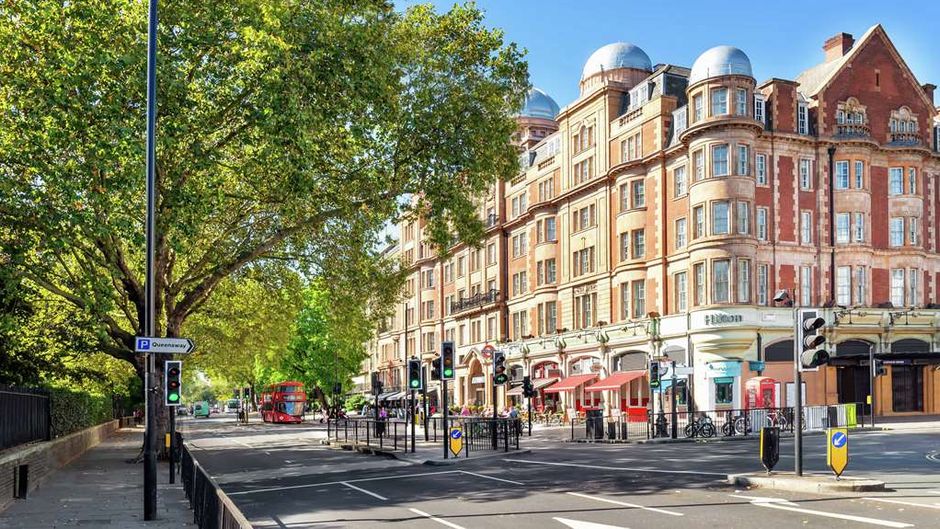 Hilton London Hyde Park Exterior
