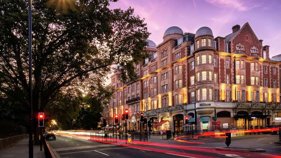 Hilton London Hyde Park Exterior