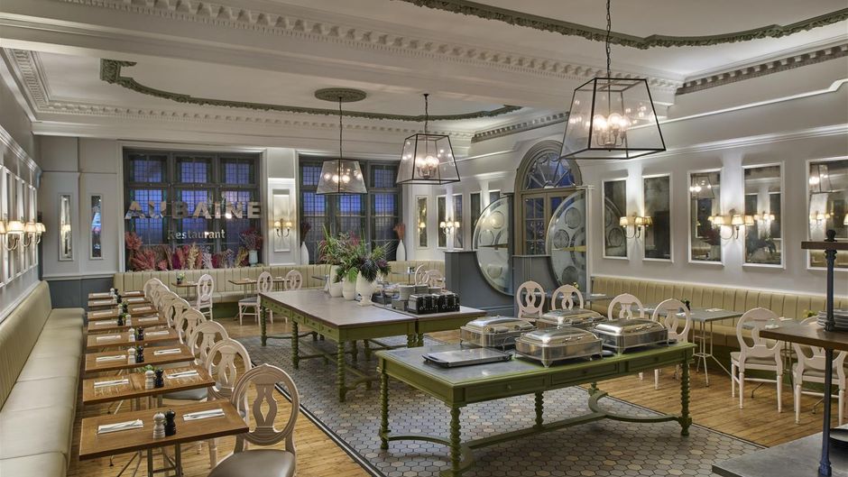 Hilton London Hyde Park Restaurant