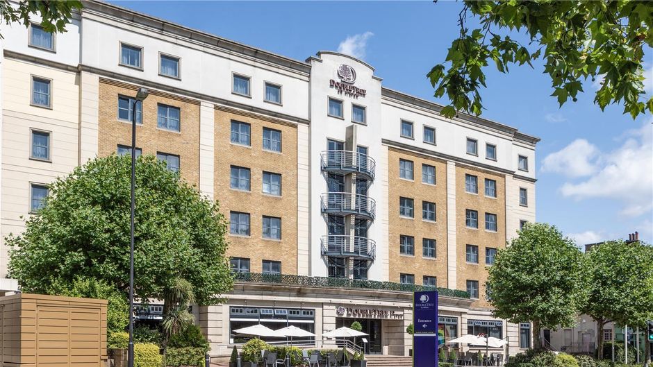 DoubleTree by Hilton Angel Kings Cross Exterior