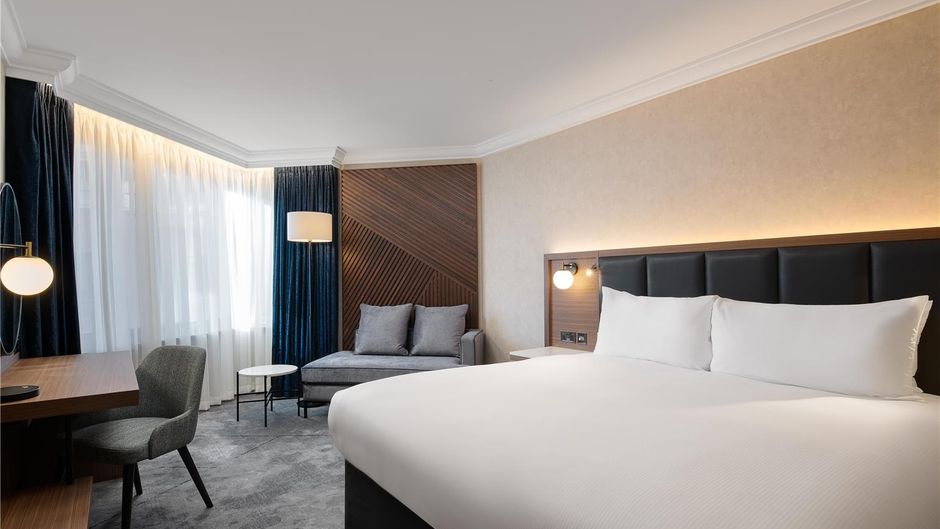 Hilton London Metropole Room