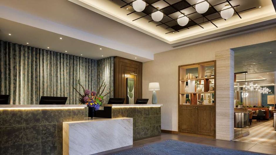 DoubleTree by Hilton London - Victoria Lobby