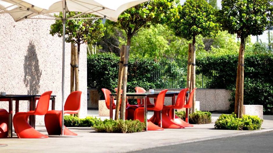 Hilton Madrid Airport Exterior