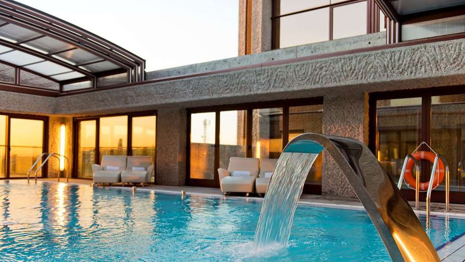 Hilton Madrid Airport Pool