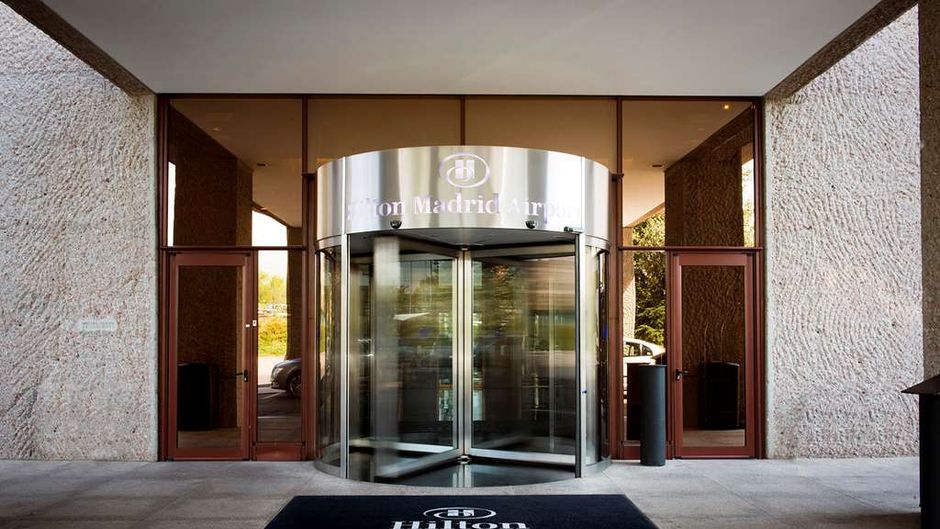 Hilton Madrid Airport Exterior