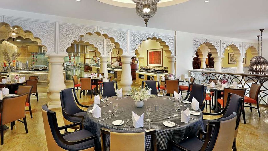 Hilton Suites Makkah Restaurant