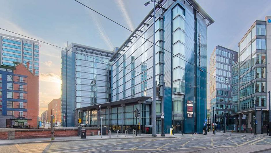 DoubleTree by Hilton Hotel Manchester Exterior