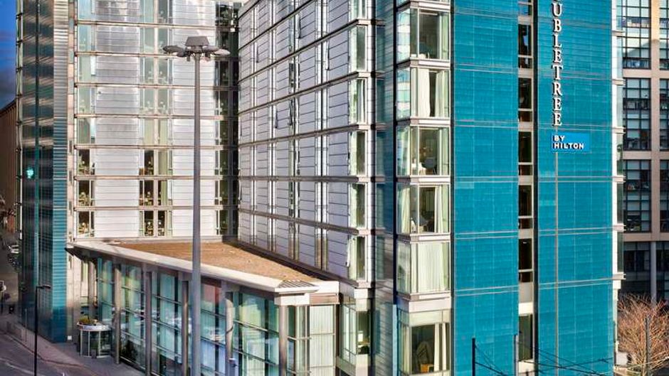DoubleTree by Hilton Hotel Manchester Exterior