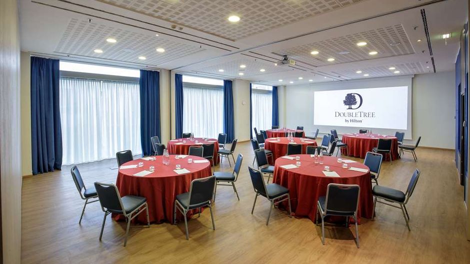 DoubleTree by Hilton Hotel Milan Meeting