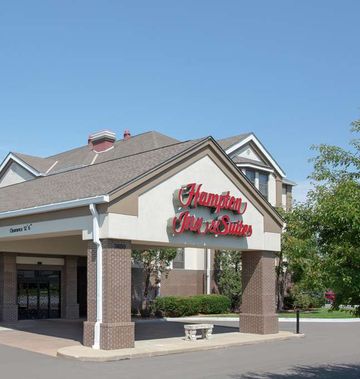 Hampton Inn & Suites Merriam