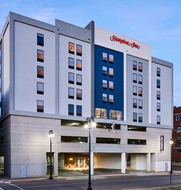 Hampton Inn Massillon