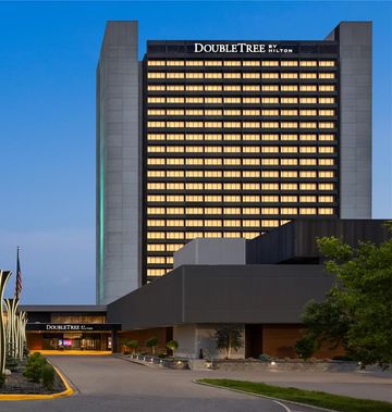 DoubleTree by Hilton Bloomington Mpls S