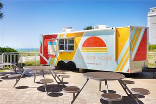 Hampton Inn & Suites Oceanfront