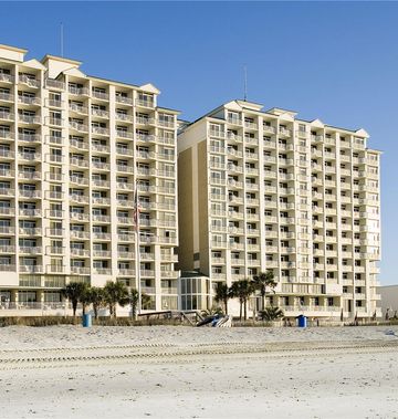 Hampton Inn & Suites Oceanfront