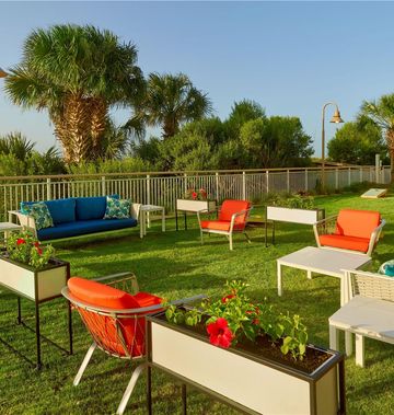 Hampton Inn & Suites Oceanfront