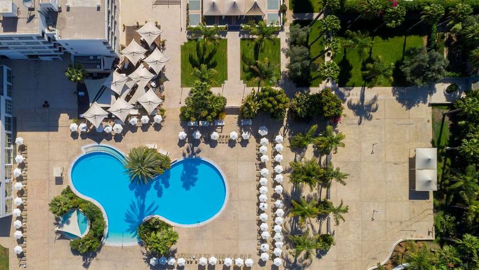Hilton Nicosia Pool
