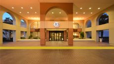 DoubleTree by Hilton Newark-Fremont