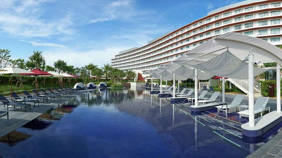 Hilton Okinawa Chatan Resort Exterior