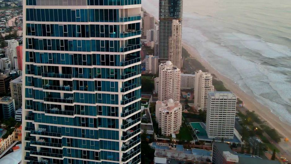 Hilton Surfers Paradise Hotel Exterior