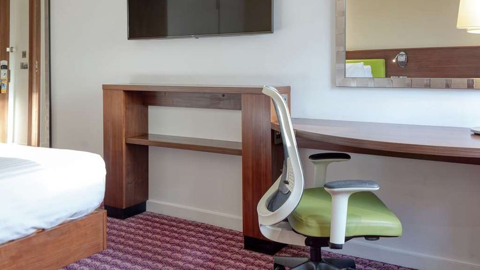 Hampton by Hilton Corby/Kettering Room