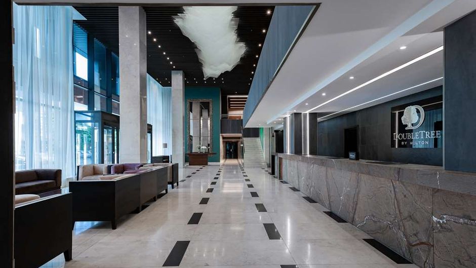 Doubletree by Hilton Novosibirsk Lobby