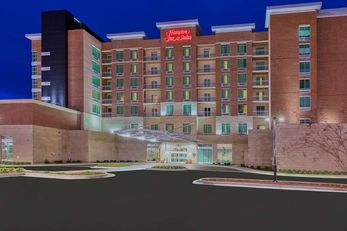 Hampton Inn/Suites Downtown Waterfront