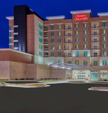 Hampton Inn/Suites Downtown Waterfront