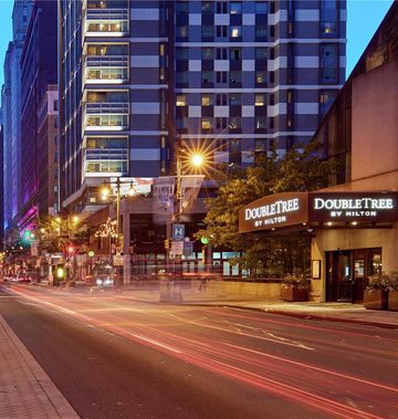 DoubleTree by Hilton Hotel Center City