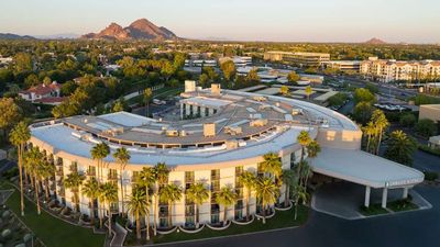 Embassy Suites Phoenix  Biltmore