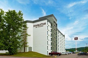 DoubleTree by Hilton PIT Meadow Lands